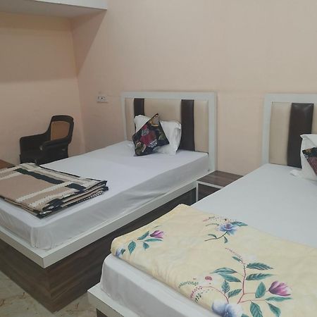 The Orchid Villa Homestay - Walkable Distance From Taj Mahal Agra  Buitenkant foto