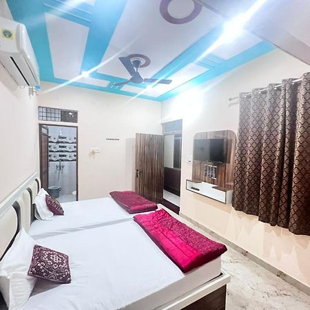 The Orchid Villa Homestay - Walkable Distance From Taj Mahal Agra  Buitenkant foto