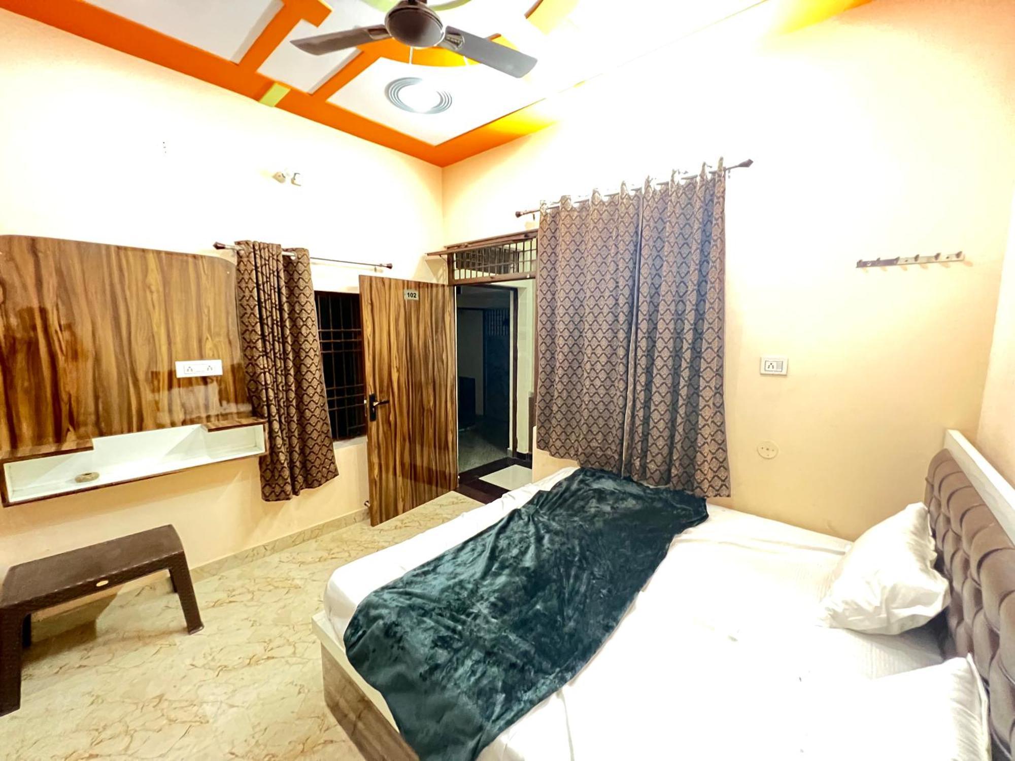 The Orchid Villa Homestay - Walkable Distance From Taj Mahal Agra  Buitenkant foto